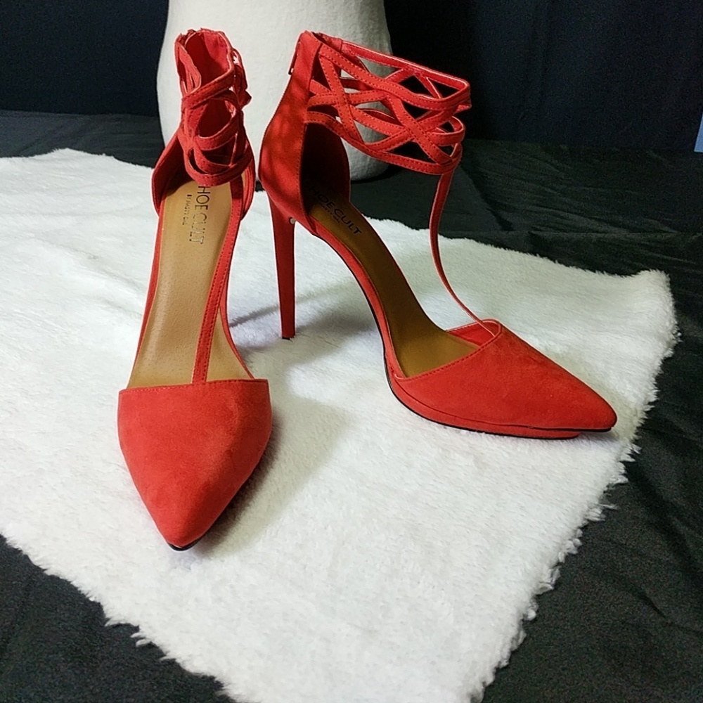 NWOT Red T-strap Shoe cult by Nasty Gal high heels